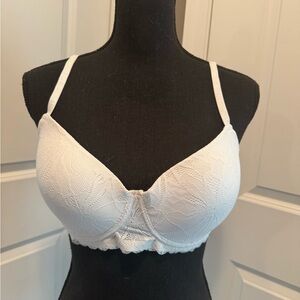 NWOT Danskin Soft White Lace Bra